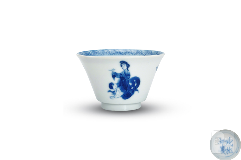 清康熙 青花仕女婴戏图杯